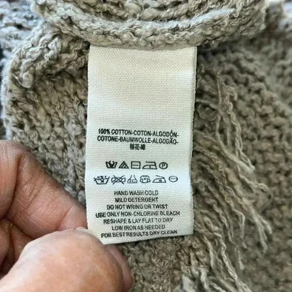 Free People Women’s Beige Knitted Raw Hem Oversized Distressed Sweater‎ Large - Picture 6 of 6